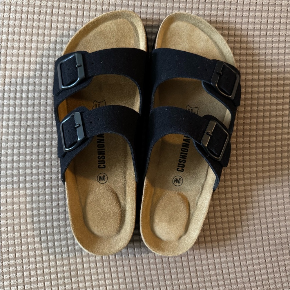 Cushionaire Women’s Slides size 9